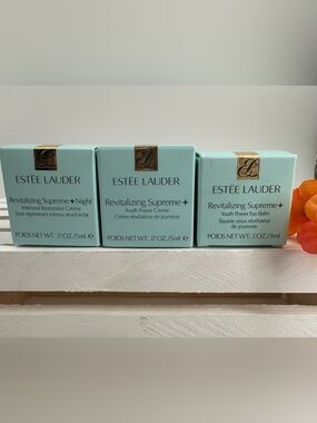 3 piece ESTÉE LAUDER Revitalizing Supreme + Skin Care Gift Set